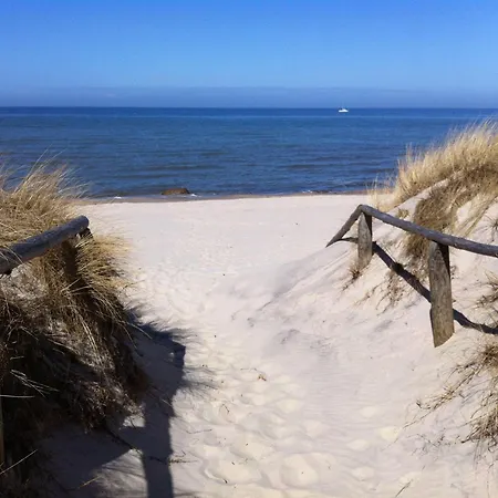 Strandhaus Wiek Direkt Am Wasser Mit Herrlichen Weitblick Apartment