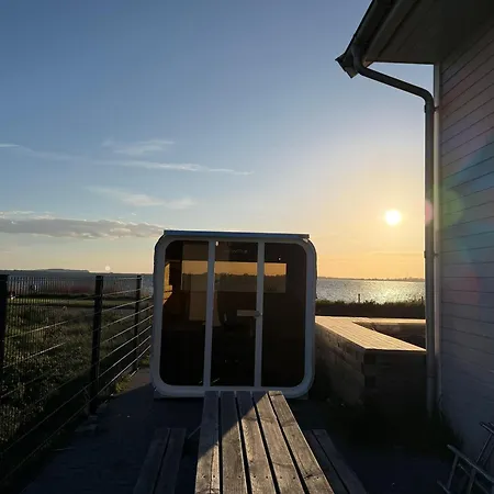 Apartment Strandhaus Wiek Direkt Am Wasser Mit Herrlichen Weitblick *