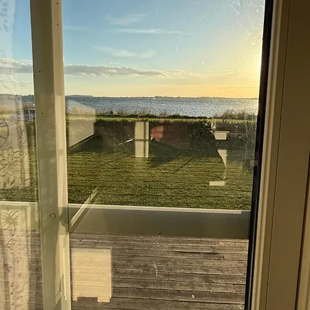 Strandhaus Wiek Direkt Am Wasser Mit Herrlichen Weitblick Apartment *